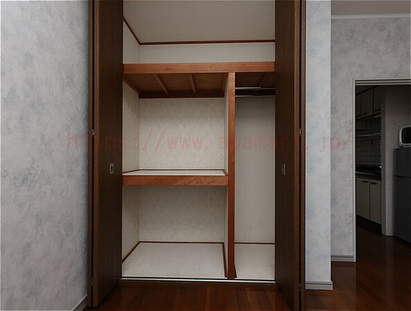 サンローラン藤ヶ丘の物件内観写真